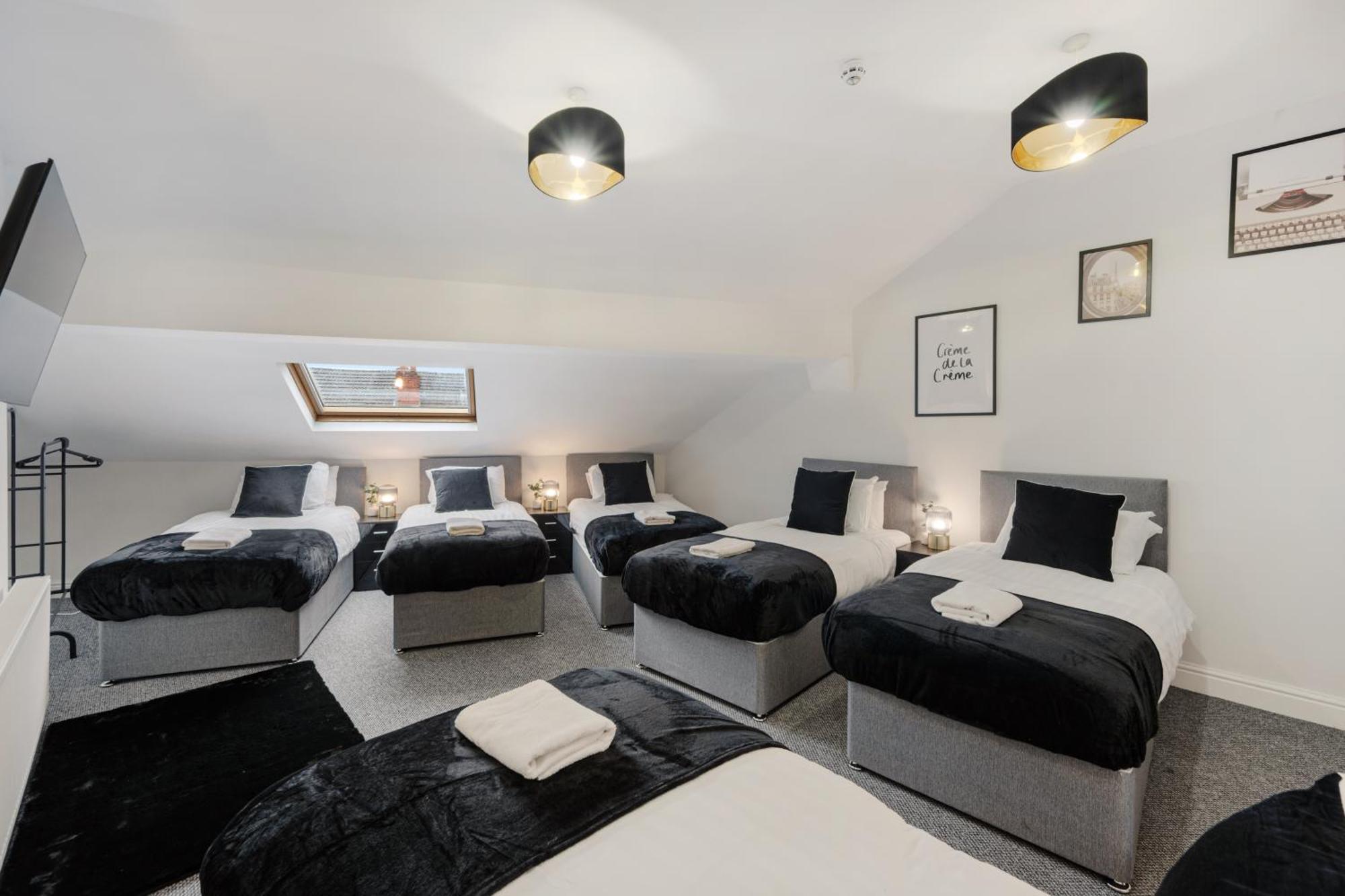 Anfield Cosy Stays - Air Host & Stay - Sleeps 14 Liverpool Dış mekan fotoğraf