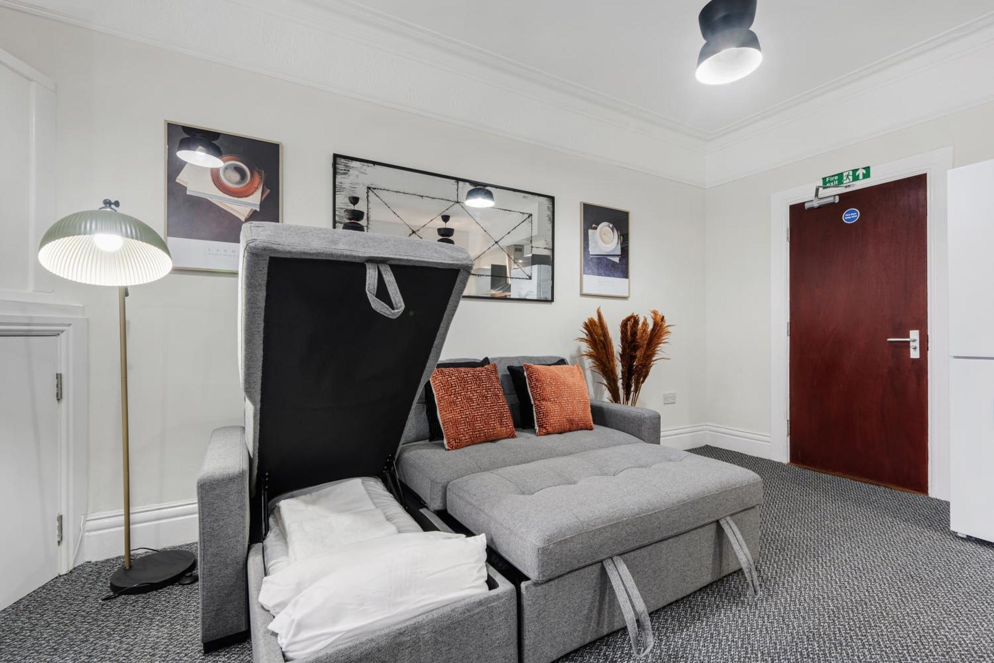 Anfield Cosy Stays - Air Host & Stay - Sleeps 14 Liverpool Dış mekan fotoğraf