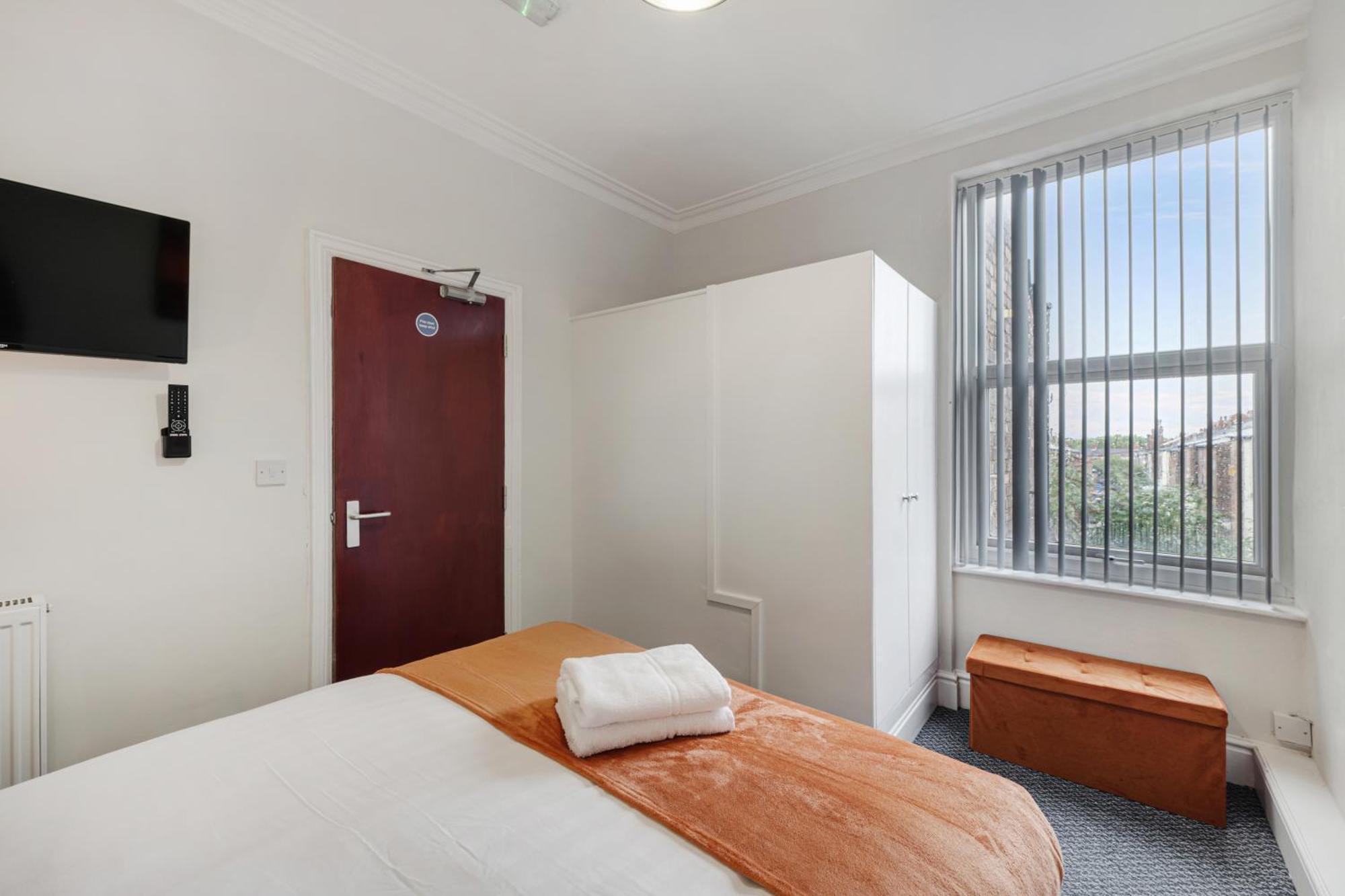 Anfield Cosy Stays - Air Host & Stay - Sleeps 14 Liverpool Dış mekan fotoğraf