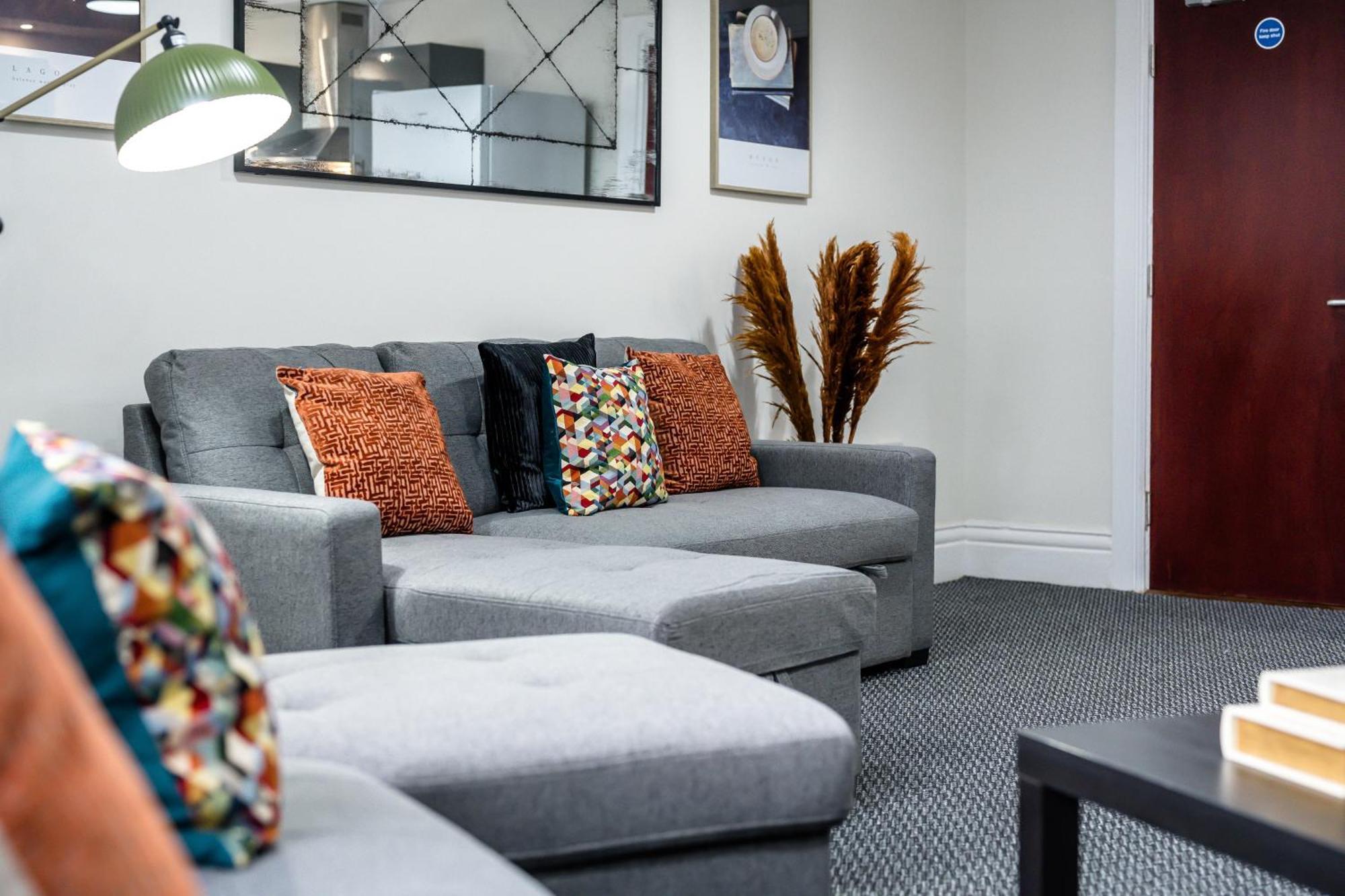 Anfield Cosy Stays - Air Host & Stay - Sleeps 14 Liverpool Dış mekan fotoğraf