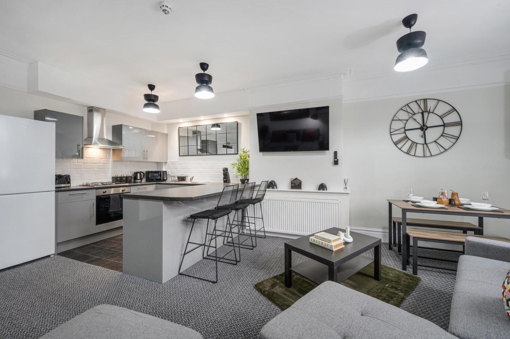 Anfield Cosy Stays - Air Host & Stay - Sleeps 14 Liverpool Dış mekan fotoğraf