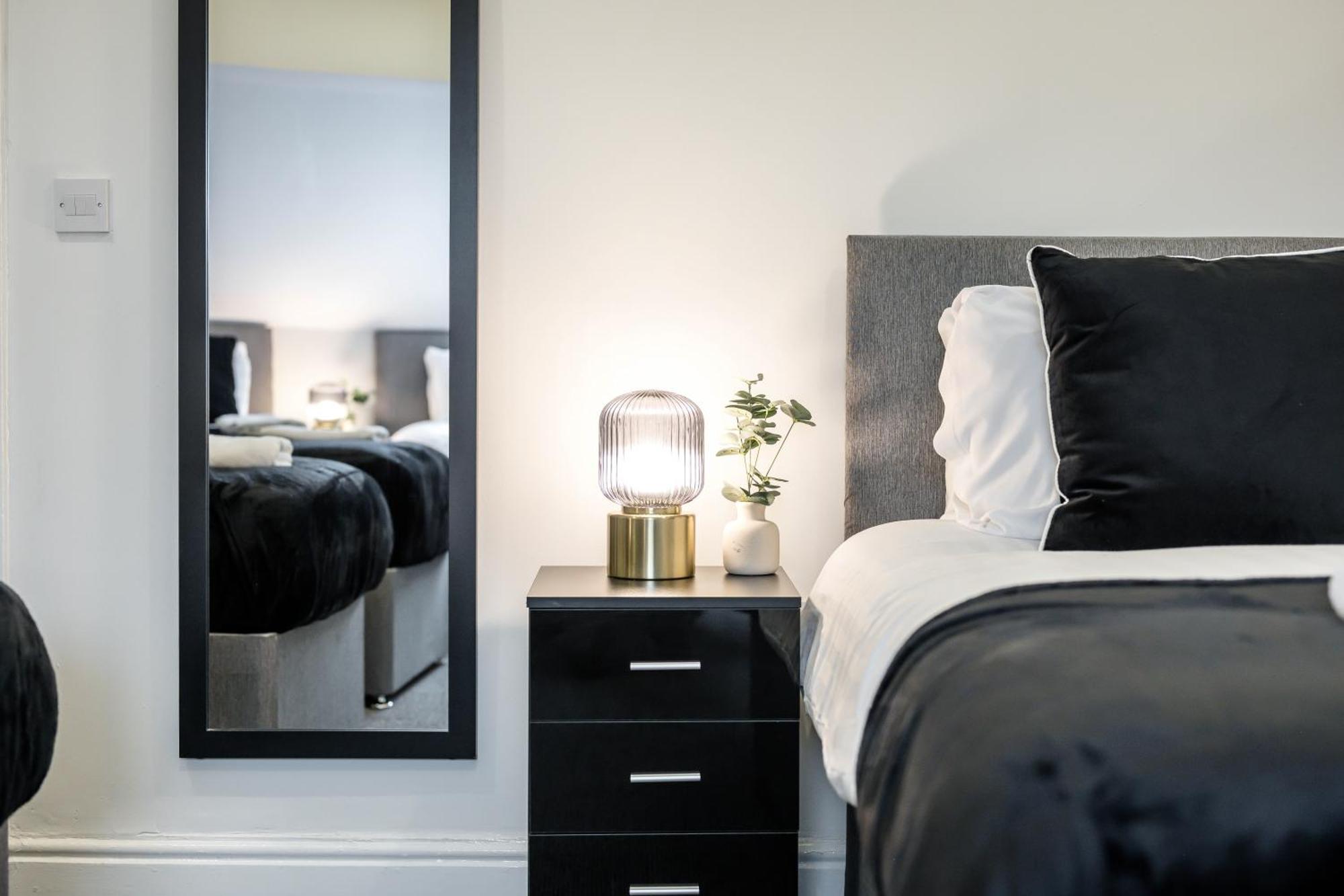 Anfield Cosy Stays - Air Host & Stay - Sleeps 14 Liverpool Dış mekan fotoğraf